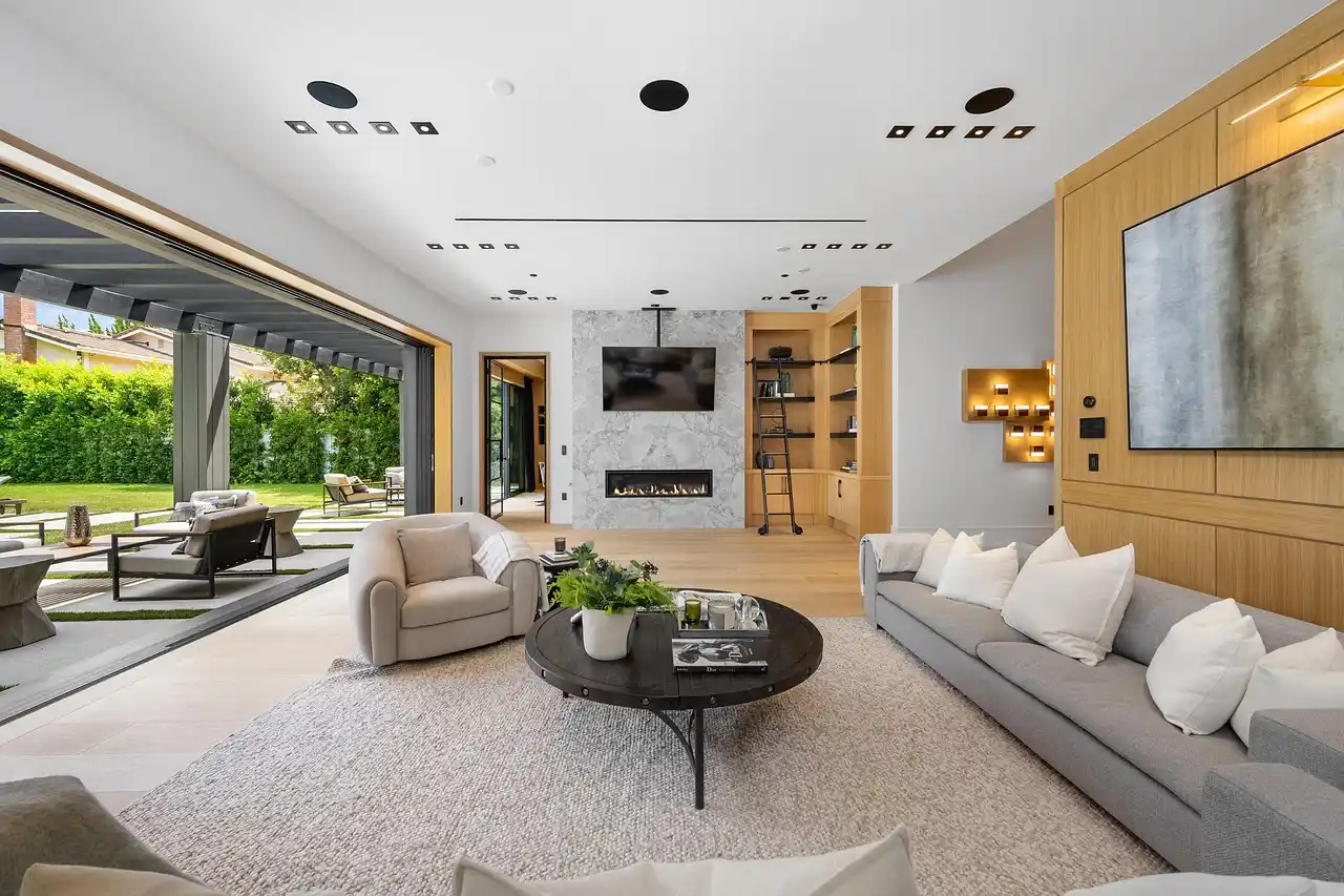 Home Window Tinting: Energy-Saving Solutions for Your Home